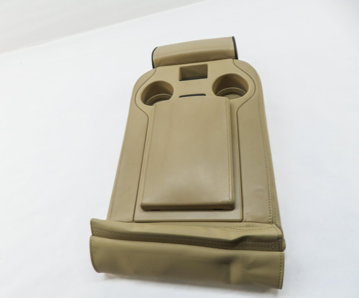 Thumbnail 6: 2011 RANGE ROVER (L322) REAR CENTER CONSOLE ARMREST CUP HOLDER HEADREST (BEIGE)