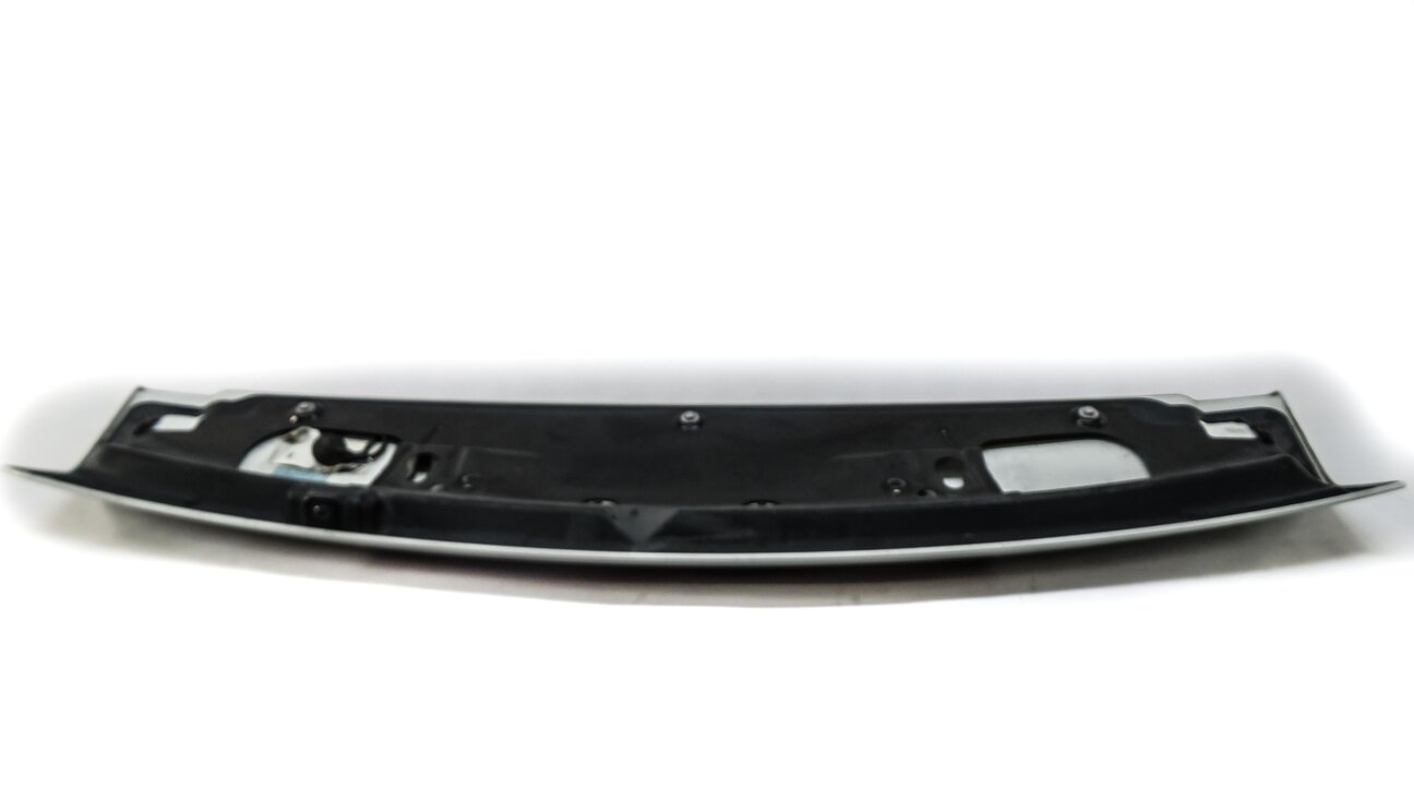 Thumbnail 6: 2010-2012 RANGE ROVER (L322) REAR SPOILER WING w/ CAMERA (FUJI WHITE 867)