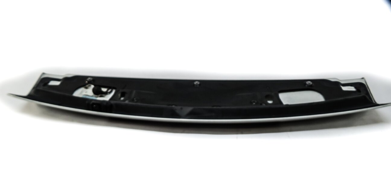 Thumbnail 7: 2010-2012 RANGE ROVER (L322) REAR SPOILER WING w/ CAMERA (FUJI WHITE 867)