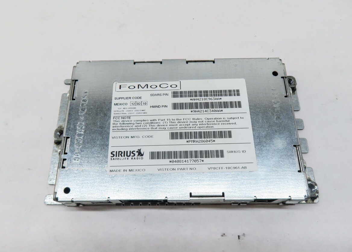 Thumbnail 2: 2007-2012 LR3 - RANGE ROVER SPORT (L320) SIRIUS SATELLITE RADIO RECEIVER MODULE