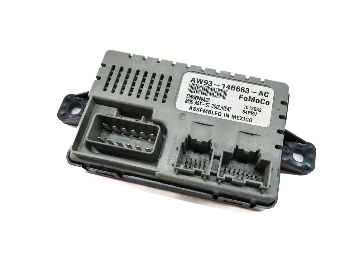 2011 RANGE ROVER (L322) HEATER A/C CONTROL MODULE