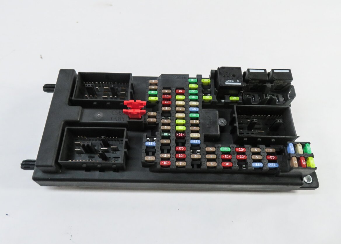 Thumbnail 4: 10-12 RANGE ROVER (L322) 5.0L SUPERCHARGED ENGINE IMMOBILIZER MODULE KEY SET