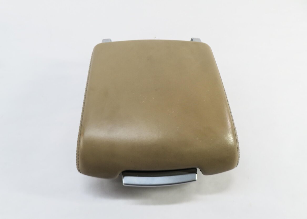 Thumbnail 2: 07-12 RANGE ROVER (L322) FRONT CENTER CONSOLE ARM REST LID (SAND BEIGE LEATHER)