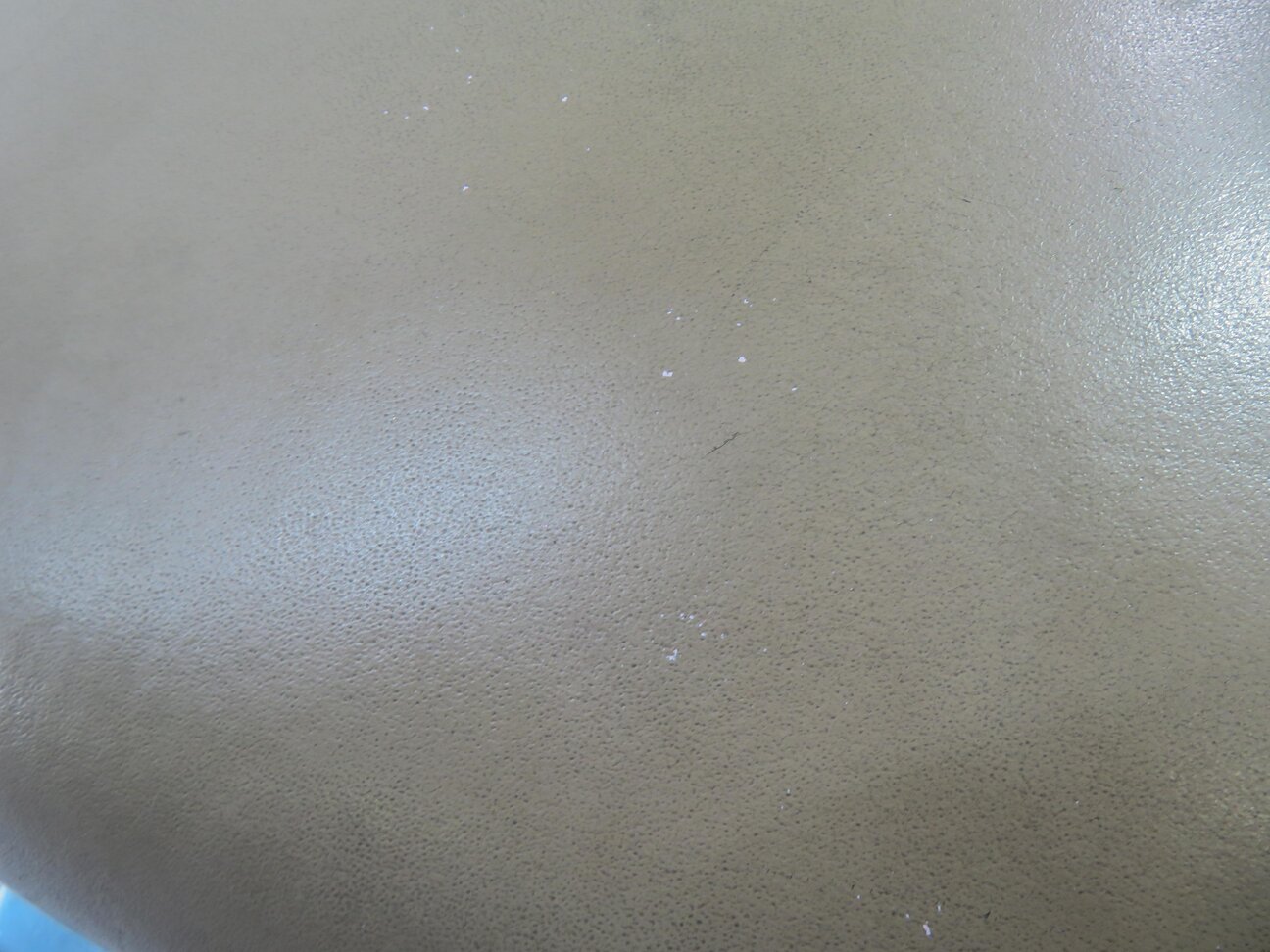 Thumbnail 7: 07-12 RANGE ROVER (L322) FRONT CENTER CONSOLE ARM REST LID (SAND BEIGE LEATHER)