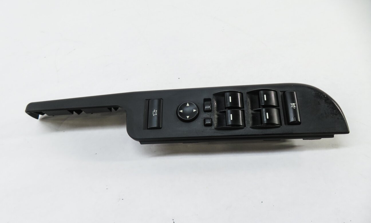 Thumbnail 3: 2010-2012 RANGE ROVER (L322) LEFT FRONT DRIVER DOOR POWER WINDOW SWITCH BUTTON