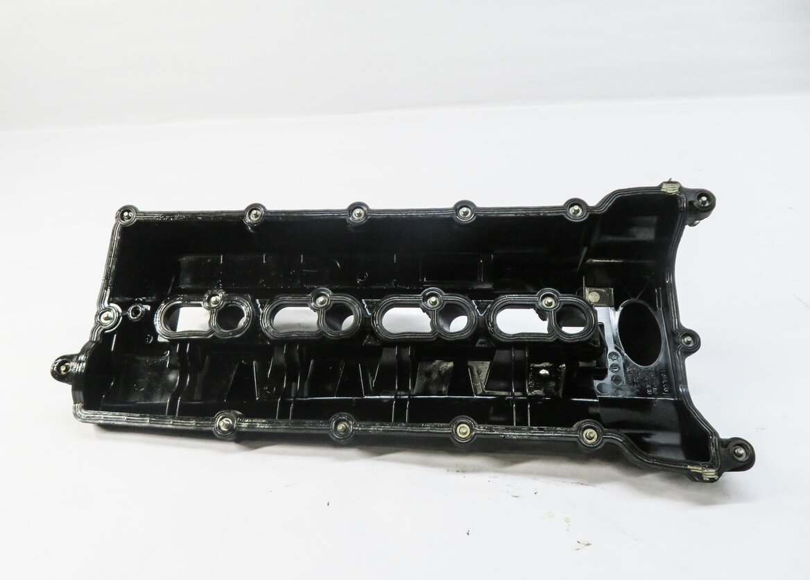 Thumbnail 4: 10-18 RANGE ROVER SPORT (L320 L322 L494 L405) 5.0L V8 - LEFT ENGINE VALVE COVER
