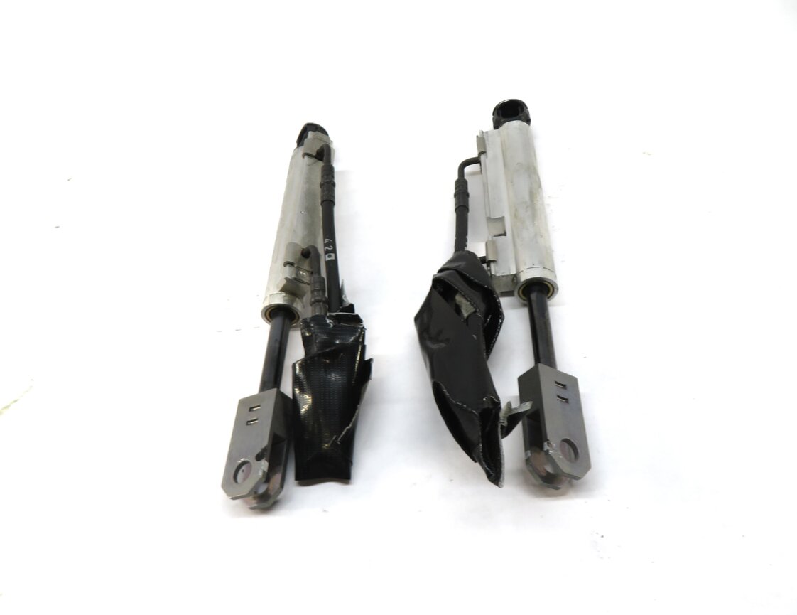 Thumbnail 2: 2012 BMW 335i (E93) CONVERTIBLE - REAR TRUNK HYDRAULIC RAM SET-2