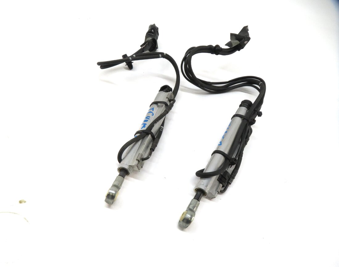 Thumbnail 4: 2012 BMW 335i (E93) CONVERTIBLE - REAR TRUNK HYDRAULIC RAM SET-2
