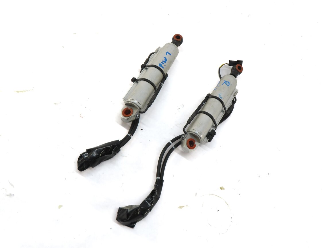 2012 BMW 335i (E93) CONVERTIBLE TOP MIDDLE HYDRAULIC RAM