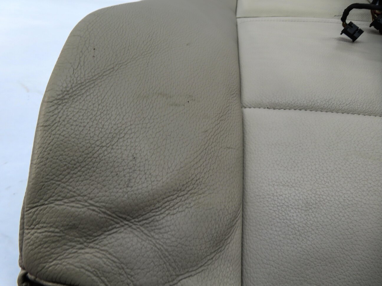 Thumbnail 8: 07-13 BMW 328i 335i E93 CONVERTIBLE PASSENGER UPPER HEATED SEAT CUSHION (OYSTER)
