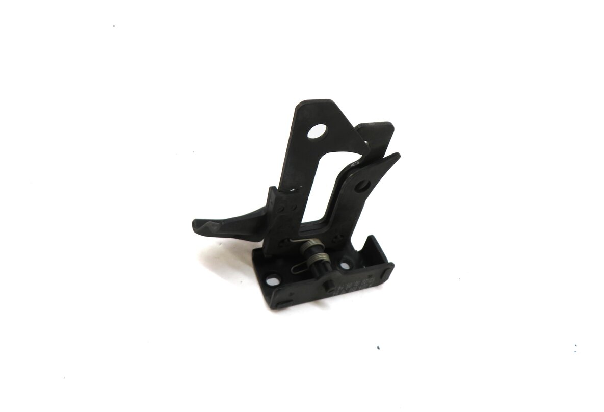 Thumbnail 2: 2015 MERCEDES GLK350 (X204) FRONT HOOD SAFETY LATCH RELEASE LEVER