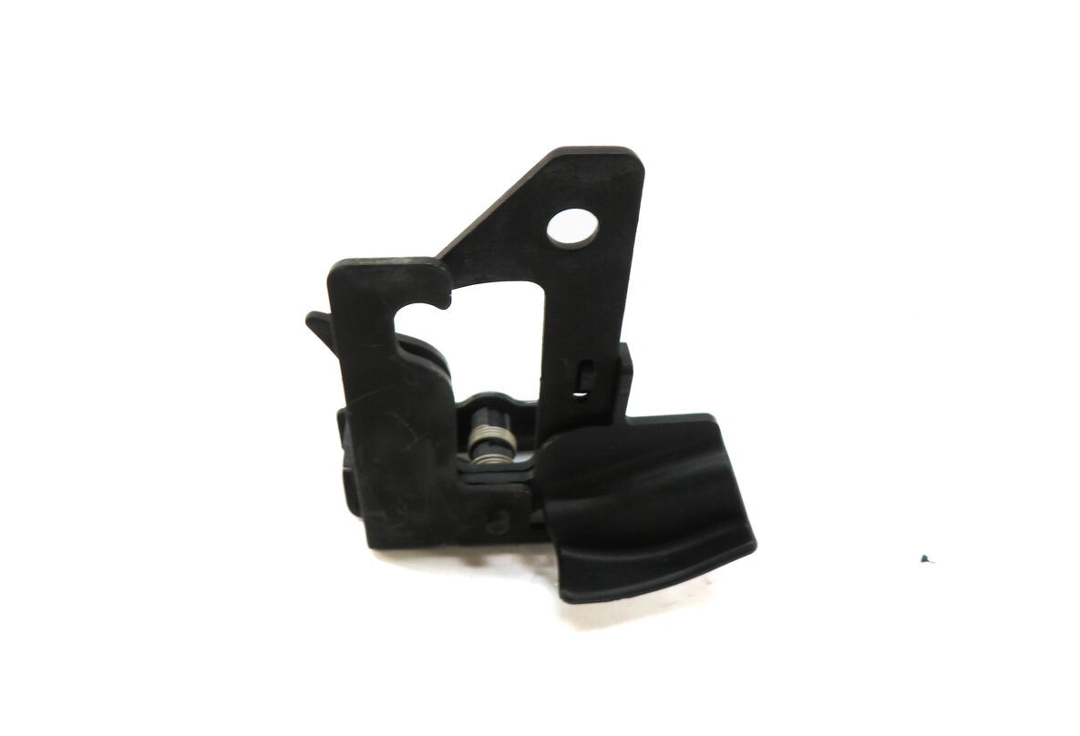 Thumbnail 3: 2015 MERCEDES GLK350 (X204) FRONT HOOD SAFETY LATCH RELEASE LEVER