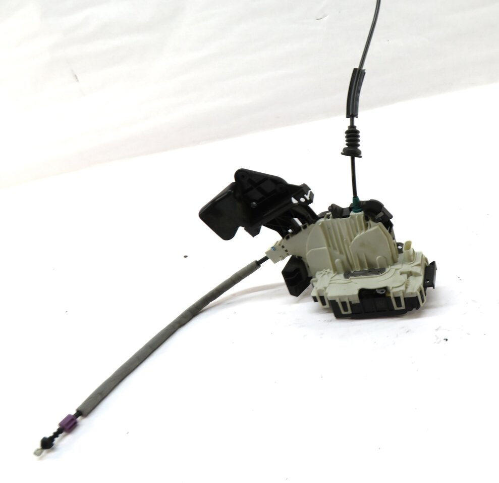 Thumbnail 2: 10-19 MERCEDES C300 C350 E350 E550 GLK250 GLK350 SL550 - LEFT FRONT DOOR LATCH