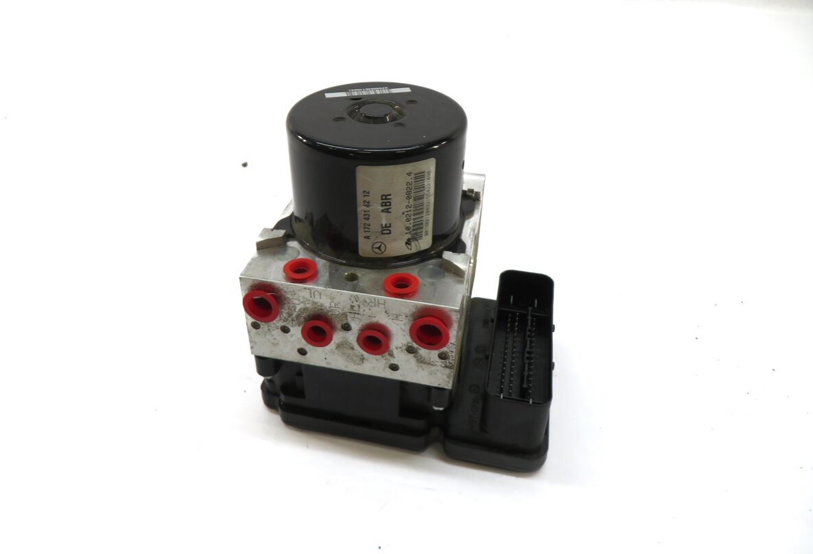 13-15 MERCEDES C250 C300 C350 GLK250 GLK350 (W204 X204) ABS ANTI LOCK BRAKE PUMP