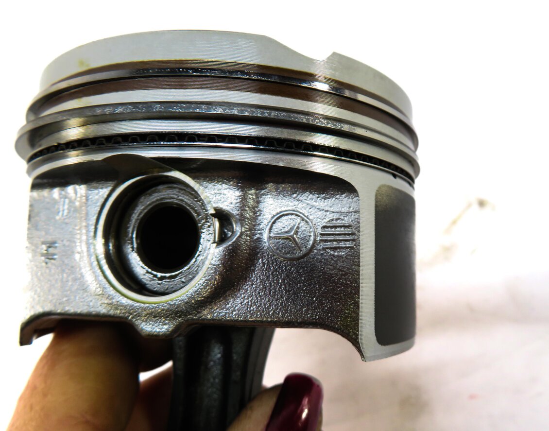 Thumbnail 6: 12-15 MB C250 SLK250 (W204 W205 R172) 1.8L M271 TURBO ENGINE PISTON w/ ROD SET-4