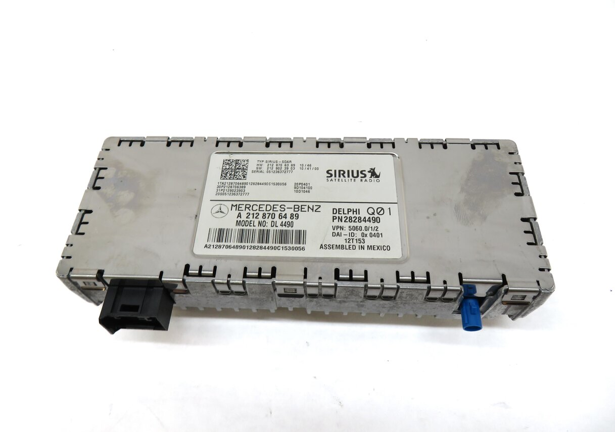 Thumbnail 2: 10-16 MERCEDES C250 C300 C350 E350 E550 GLK350 ML350 - SIRIUS SATELLITE RECEIVER