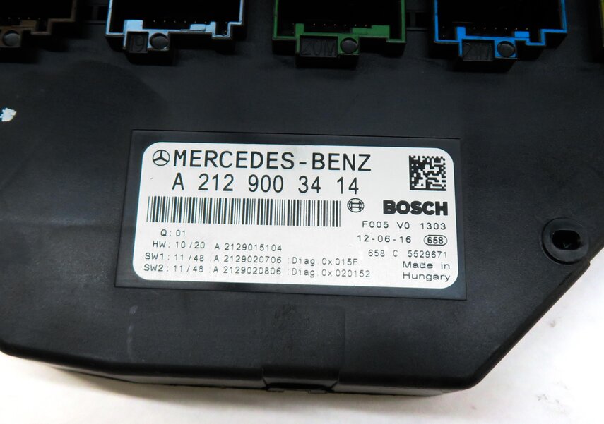 Thumbnail 5: 12-13 MERCEDES C300 C350 E350 GLK CLS (W204 X204 W218) SIGNAL ACQUISITION MODULE