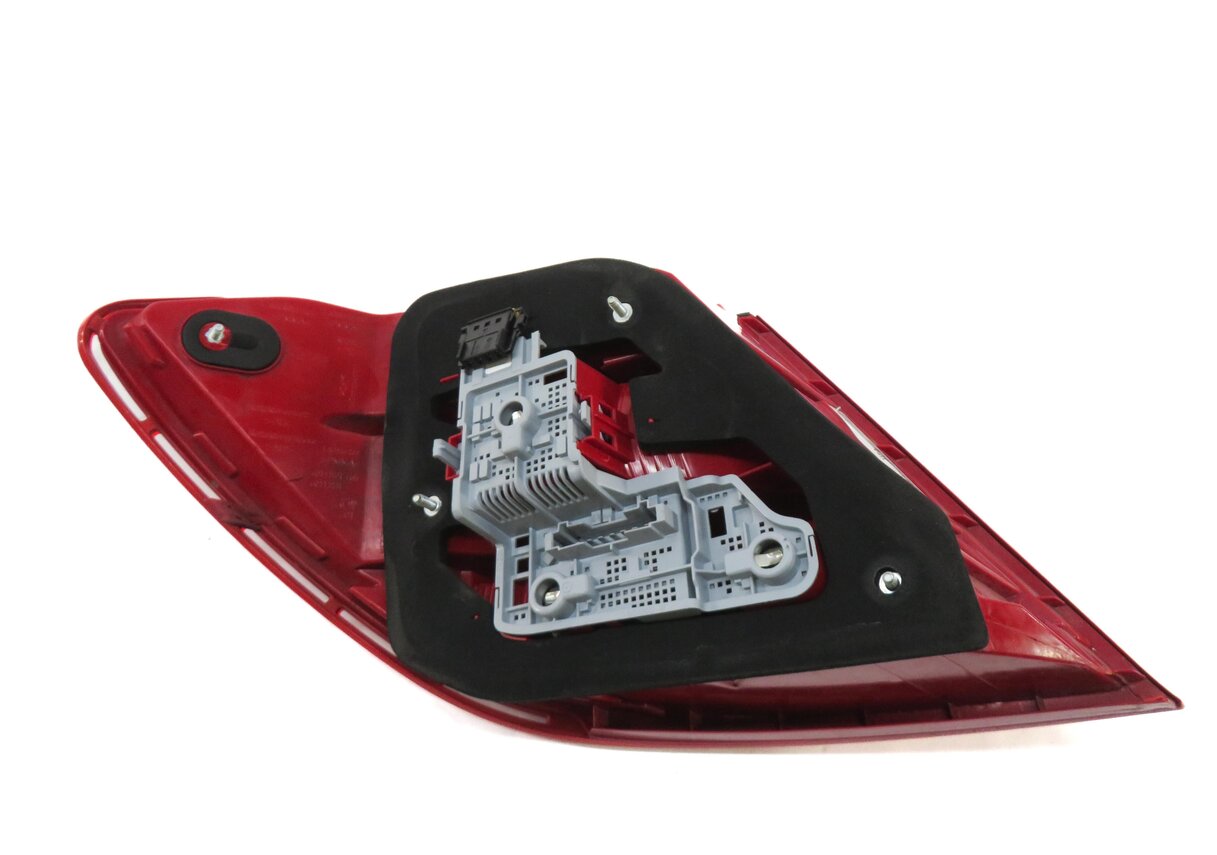 Thumbnail 5: 12-15 MERCEDES BENZ C250 C300 C350 (W204) RIGHT PASSENGER TAILLIGHT BRAKE LIGHT