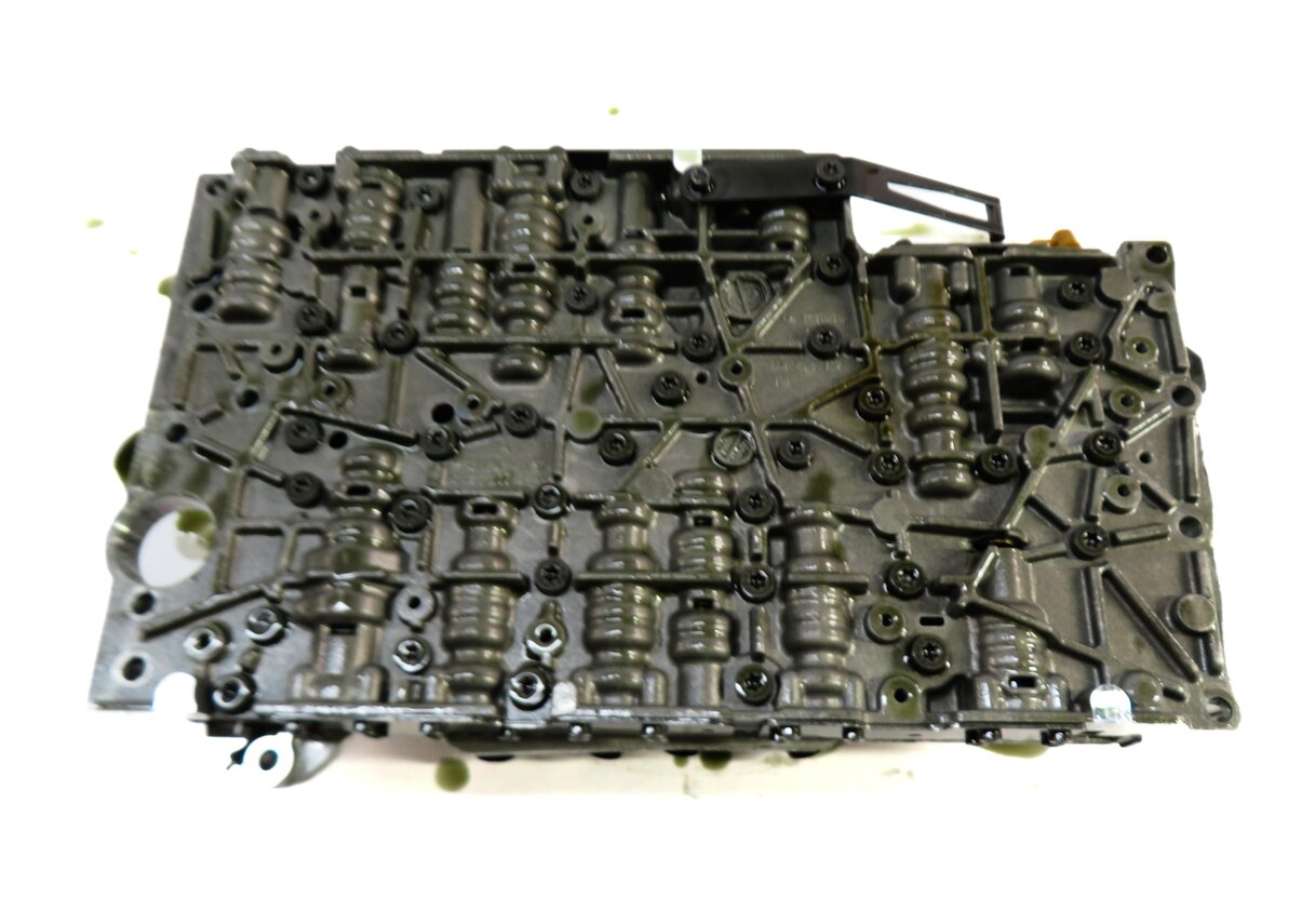 Thumbnail 5: 12-15 MERCEDES C250 C350 SLK250 SLK350 (W204) TRANSMISSION VALVE BODY BLOCK