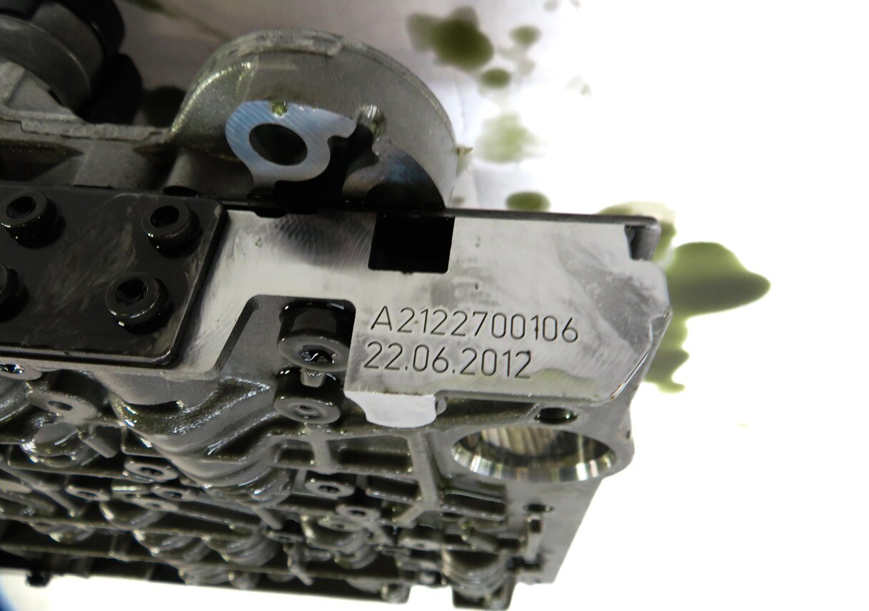 Thumbnail 7: 12-15 MERCEDES C250 C350 SLK250 SLK350 (W204) TRANSMISSION VALVE BODY BLOCK