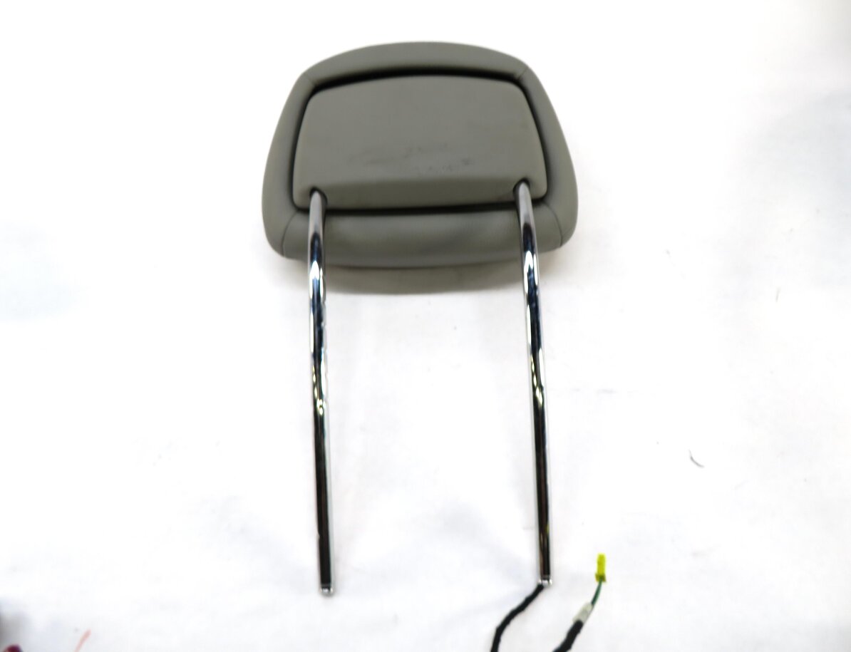 Thumbnail 6: 2013 MERCEDES C250 (W204) LEFT FRONT DRIVER SEAT HEADREST (GRAY 128A)