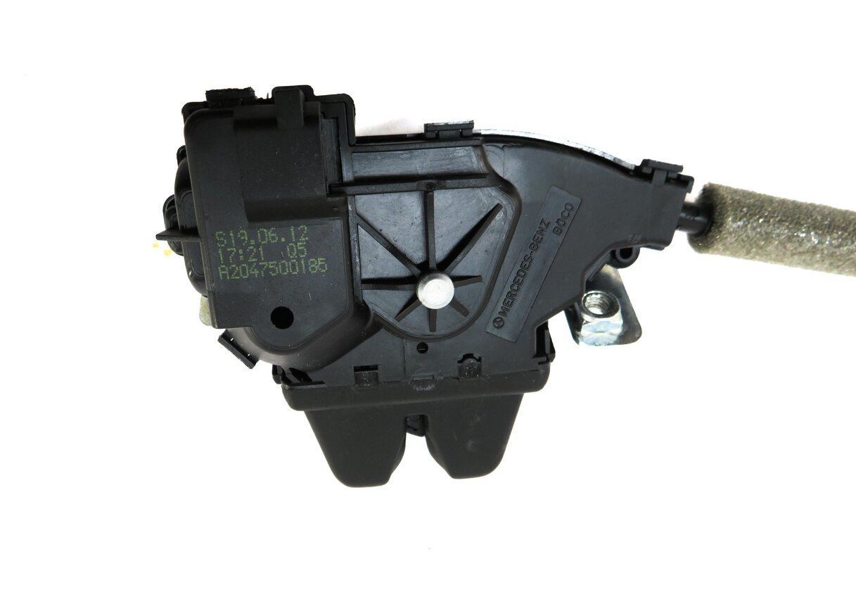 Thumbnail 3: 2013 MERCEDES C250 (W204) REAR TRUNK LOCK LATCH ACTUATOR