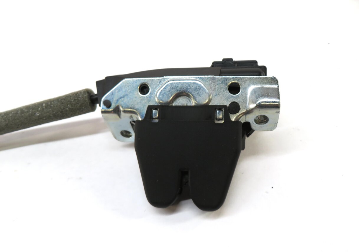 Thumbnail 4: 2013 MERCEDES C250 (W204) REAR TRUNK LOCK LATCH ACTUATOR