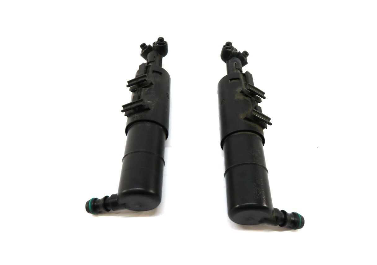 Thumbnail 2: 2013 MERCEDES BENZ C250 (W204) FRONT HEADLIGHT WASHER SQUIRTER NOZZLE SET