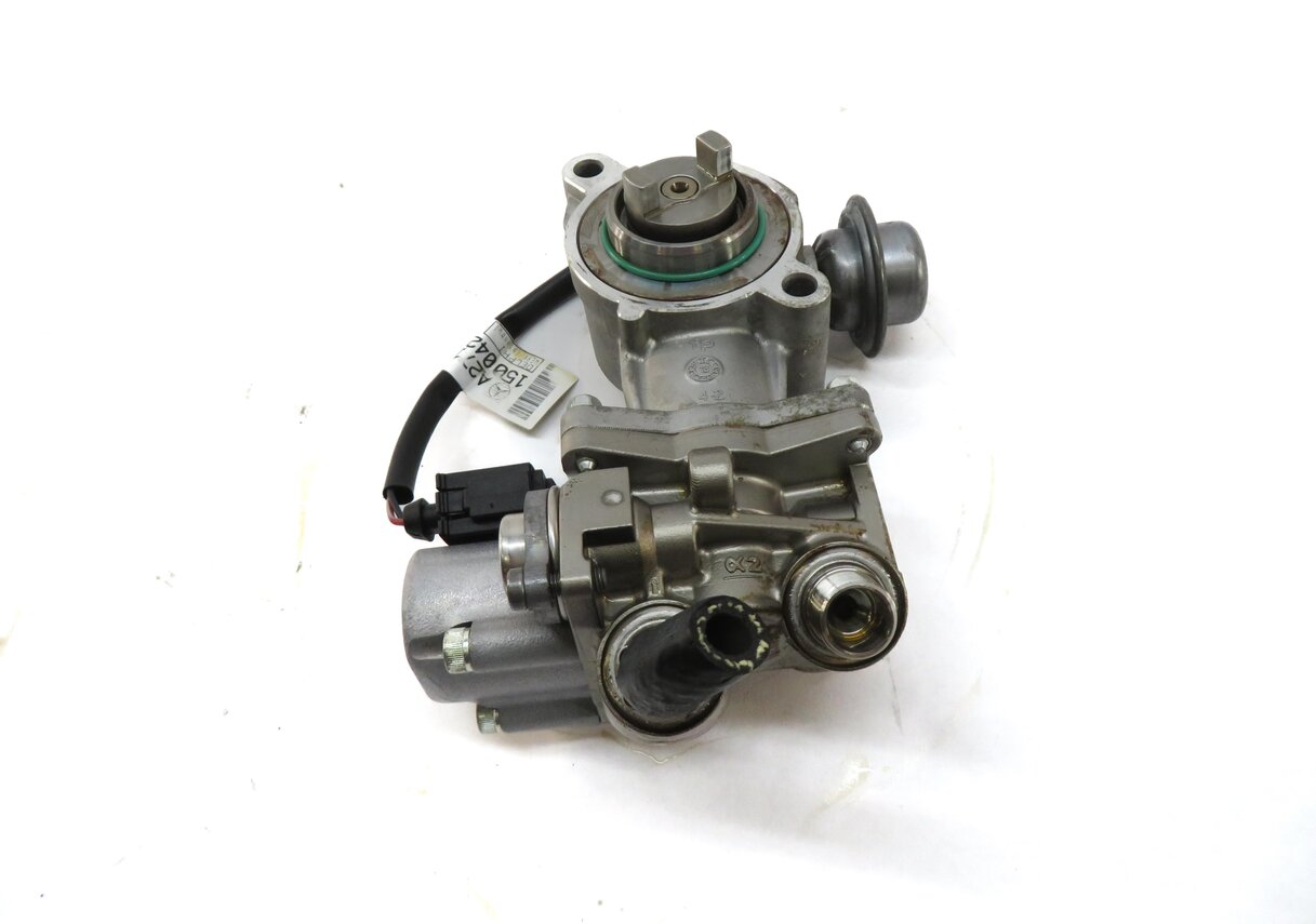 Thumbnail 3: 12-15 MERCEDES BENZ C250 SLK250 (W204 R172) 1.8L TURBO M172 MECHANICAL FUEL PUMP