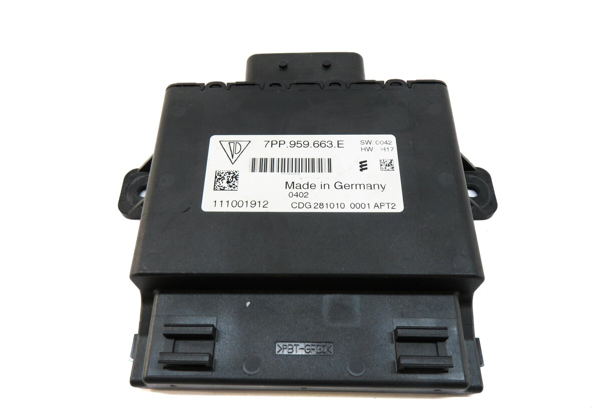 Thumbnail 2: 2011 PORSCHE PANAMERA (970 G1) VOLTAGE CONVERTER CONTROL MODULE