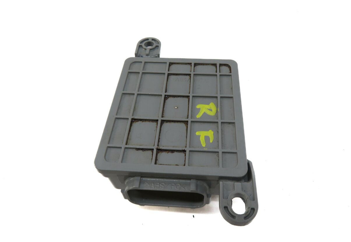 Thumbnail 3: 2011 PORSCHE PANAMERA (970 G1) RIGHT FRONT SEAT OCCUPANCY WEIGHT SENSOR MODULE