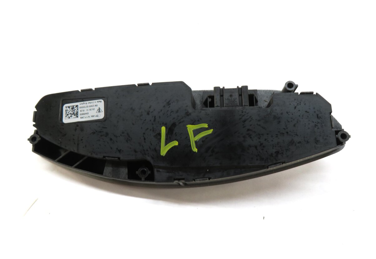 Thumbnail 4: 2011 PORSCHE PANAMERA (970 G1) LEFT FRONT DRIVER SEAT ADJUSTMENT SWITCH