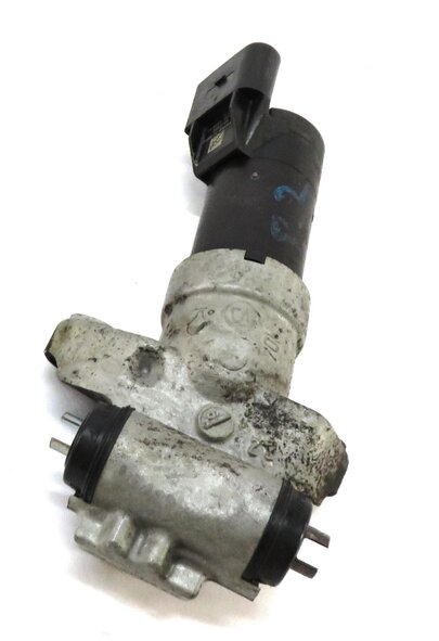 2011 PORSCHE PANAMERA (970 G1) RIGHT PASSENGER REAR PARKING BRAKE ACTUATOR MOTOR