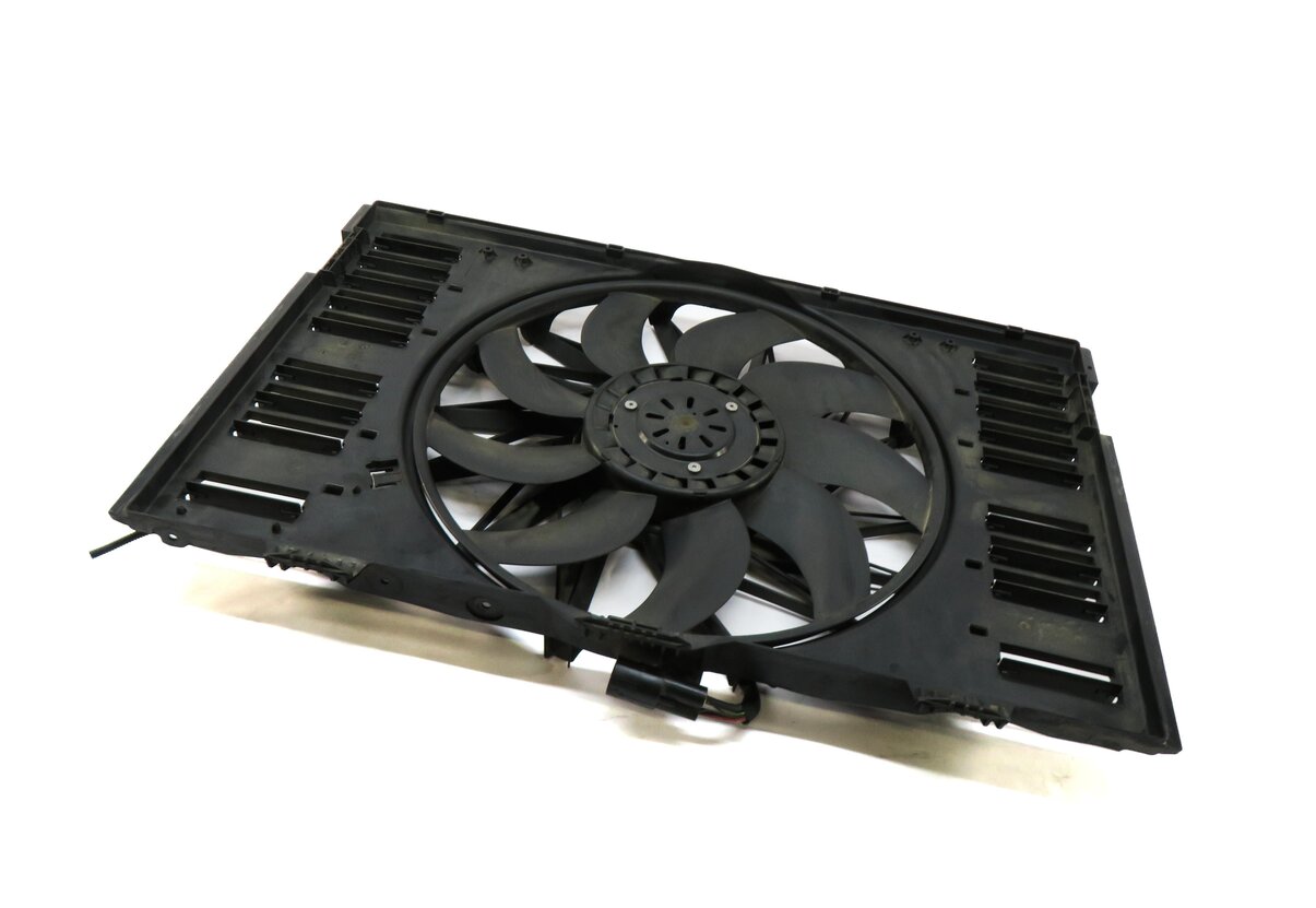 Thumbnail 2: 2010-2016 PORSCHE PANAMERA (970 G1) 3.0L / 3.6L / 4.8L - RADIATOR COOLING FAN