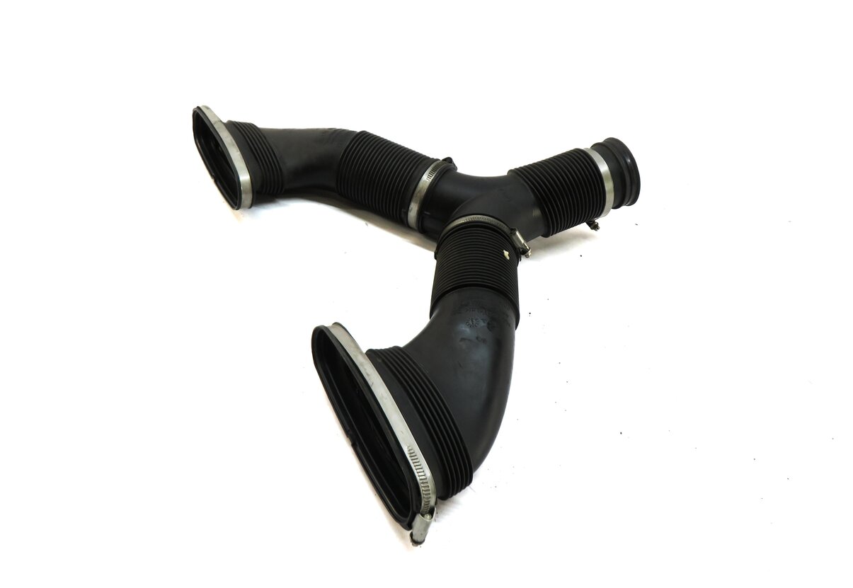 Thumbnail 1: 2011 PORSCHE PANAMERA (970 G1) 3.6L ENGINE AIR INTAKE PIPE Y PIPE