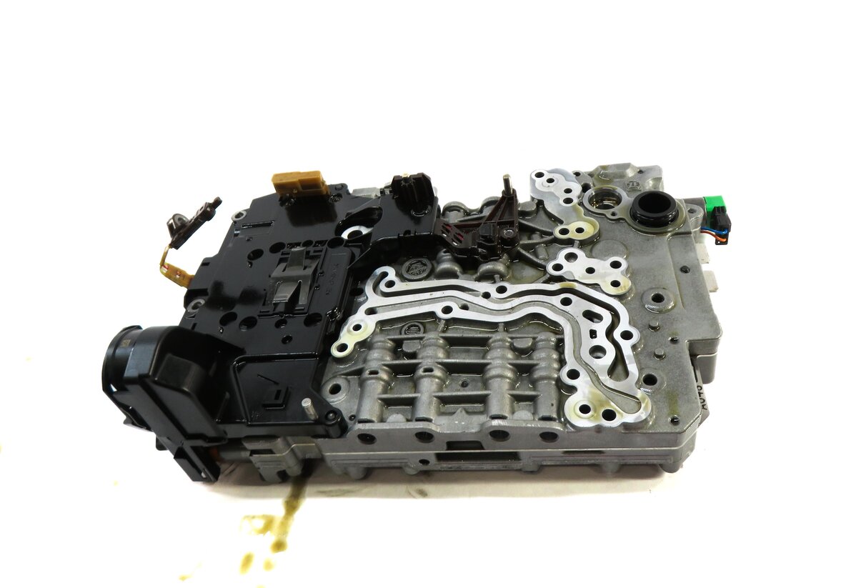 Thumbnail 3: 11-14 BMW X5 X6 (E70 E71) 4.4TT 8HP-70X AUTOMATIC TRANSMISSION A/T VALVE BODY