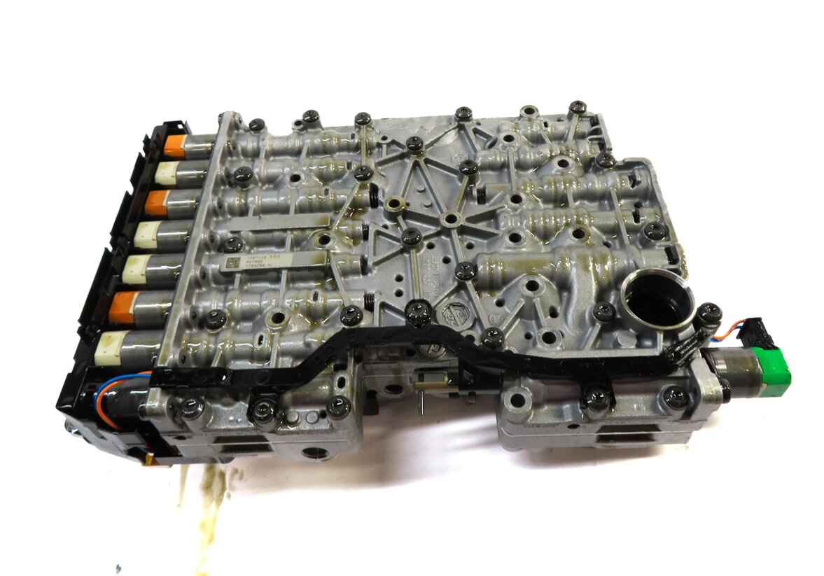 Thumbnail 4: 11-14 BMW X5 X6 (E70 E71) 4.4TT 8HP-70X AUTOMATIC TRANSMISSION A/T VALVE BODY
