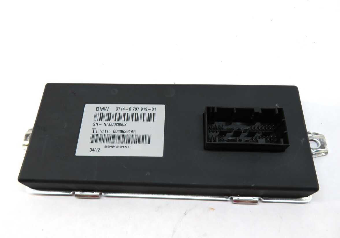Thumbnail 2: 2012 BMW X5 (E70) DYNAMIC DRIVE SUSPENSION CONTROL MODULE 37146797919