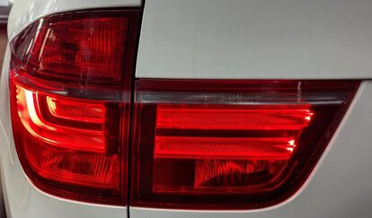 Thumbnail 2: 2011-2013 BMW X5 X5M (E70) LEFT DRIVER REAR TAILLIGHT BRAKE LIGHT LAMP