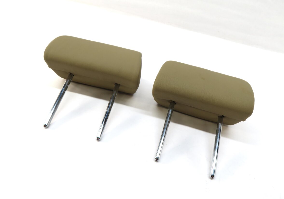 2012 BMW X5 (E70) REAR LEFT & RIGHT 2ND ROW HEADREST SET/2 (BEIGE LEATHER)