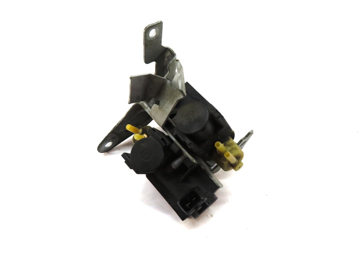 Thumbnail 1: 2012 BMW X5 (E70) 4.4L 4.4TT N63 TURBOCHARGER PRESSURE CONVERTER SOLENOID SET/2