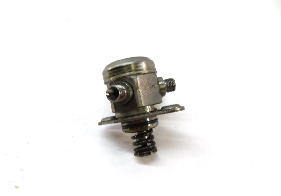 Thumbnail 4: 08-14 BMW 550i 650i 750i X5 X6 (F01 F10 E70 E71 E72) 4.4L - MECHANICAL FUEL PUMP