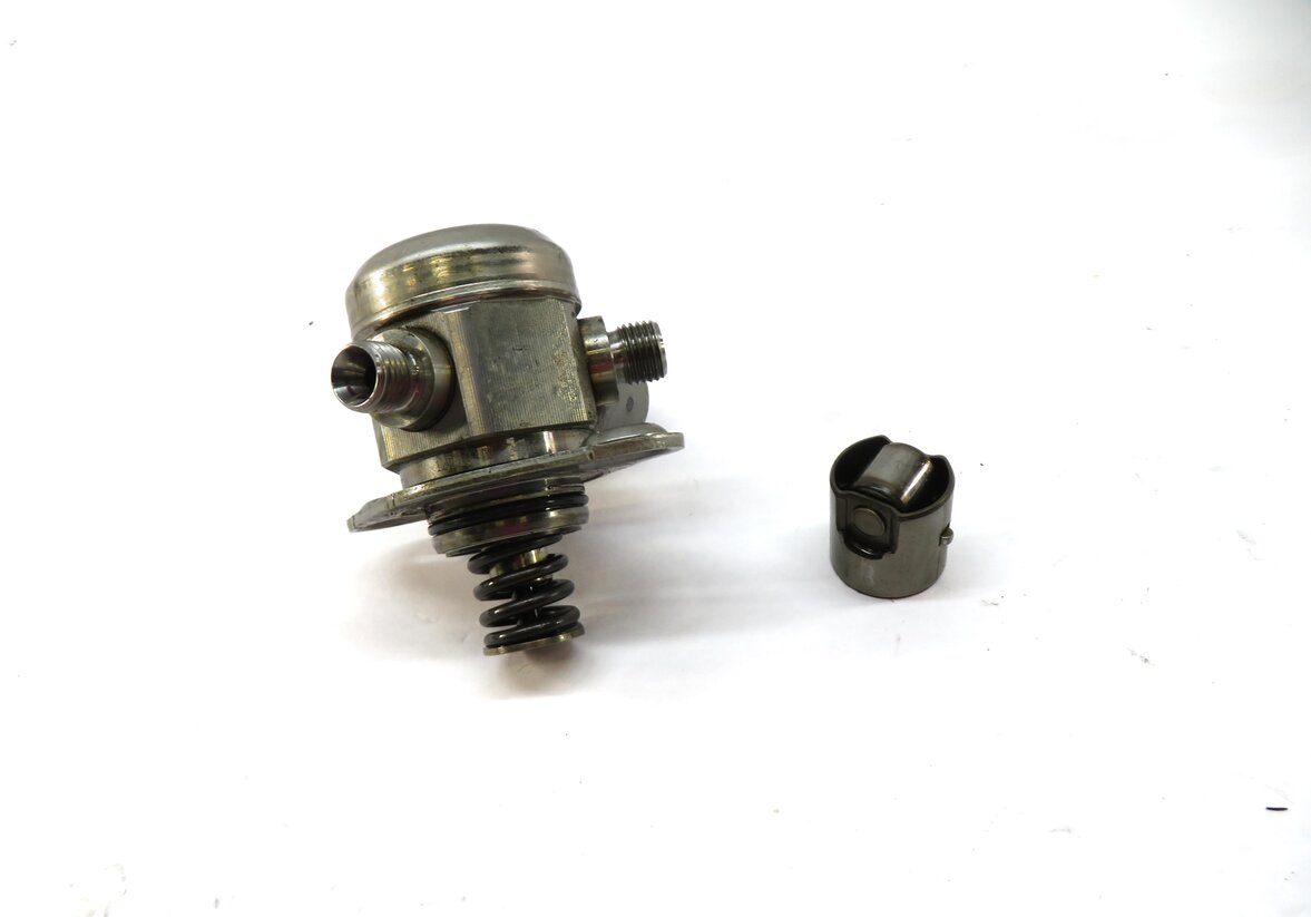 Thumbnail 2: 08-14 BMW 550i 650i 750i X5 X6 (F01 F10 E70 E71 E72) 4.4L - MECHANICAL FUEL PUMP