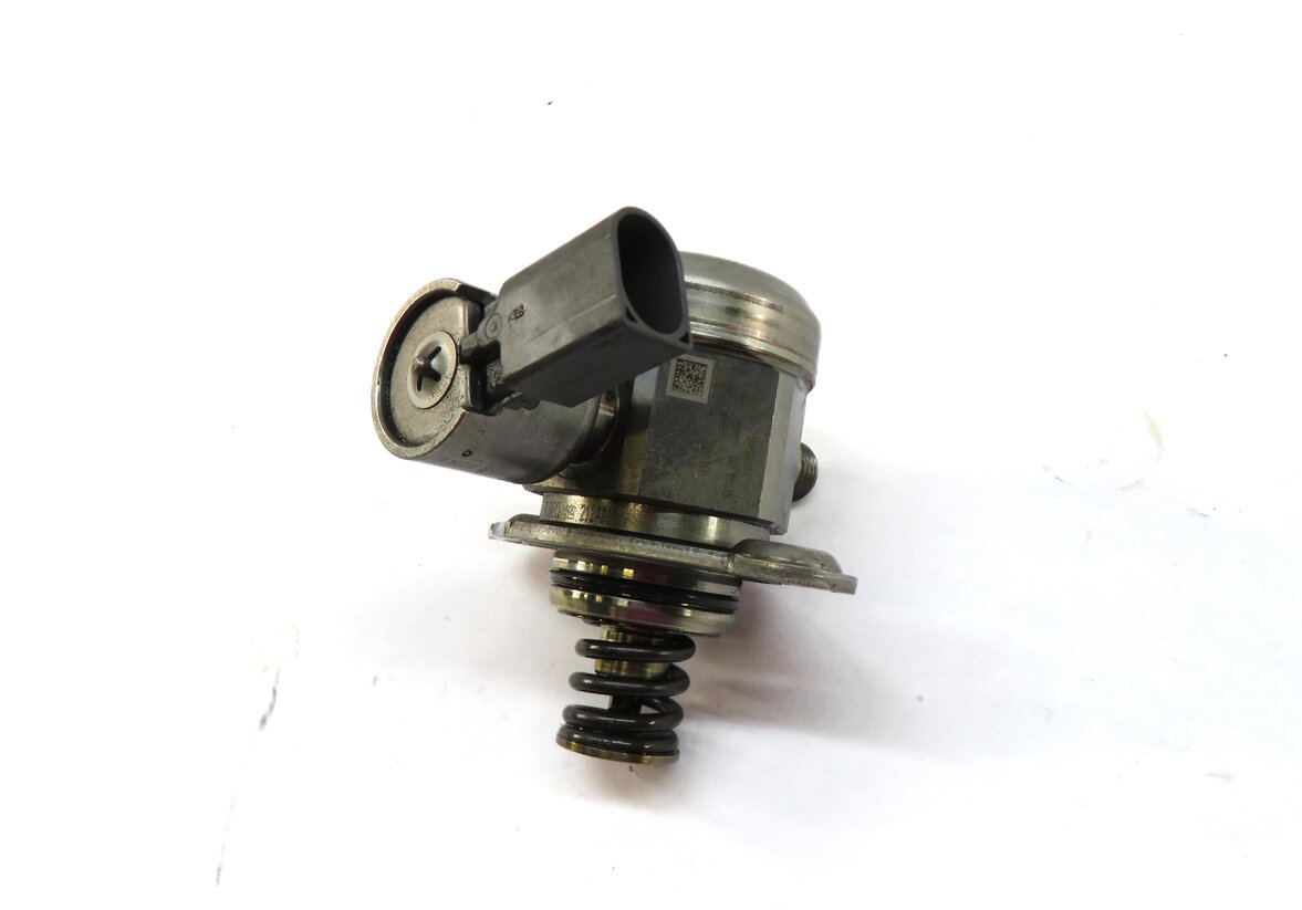 Thumbnail 5: 08-14 BMW 550i 650i 750i X5 X6 (F01 F10 E70 E71 E72) 4.4L - MECHANICAL FUEL PUMP