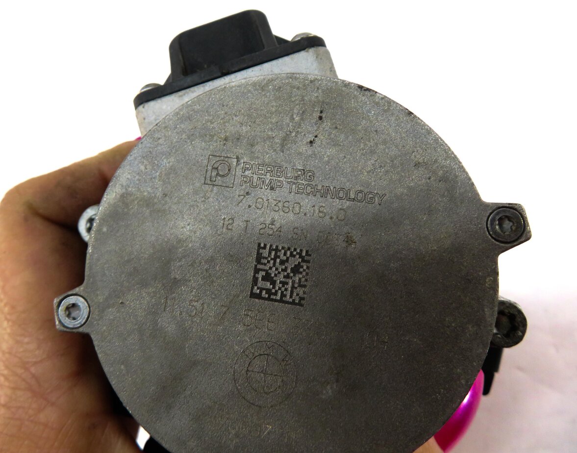 Thumbnail 5: 2012 BMW X5 (E70) 4.4L 4.4TT N63 AUXILIARY ELECTRIC WATER PUMP 11517566335
