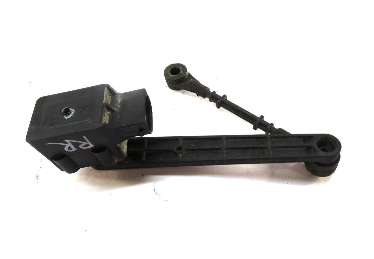 Thumbnail 2: 2006 RANGE ROVER (L322) RIGHT PASSENGER REAR SUSPENSION HEIGHT LEVEL SENSOR