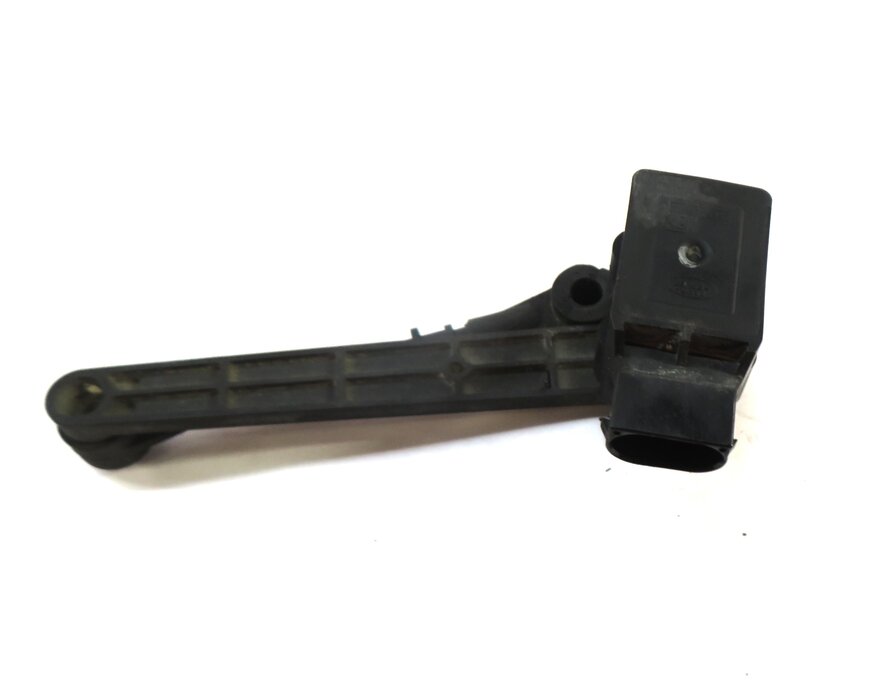 Thumbnail 2: 2006 RANGE ROVER (L322) LEFT DRIVER REAR SUSPENSION HEIGHT LEVEL SENSOR