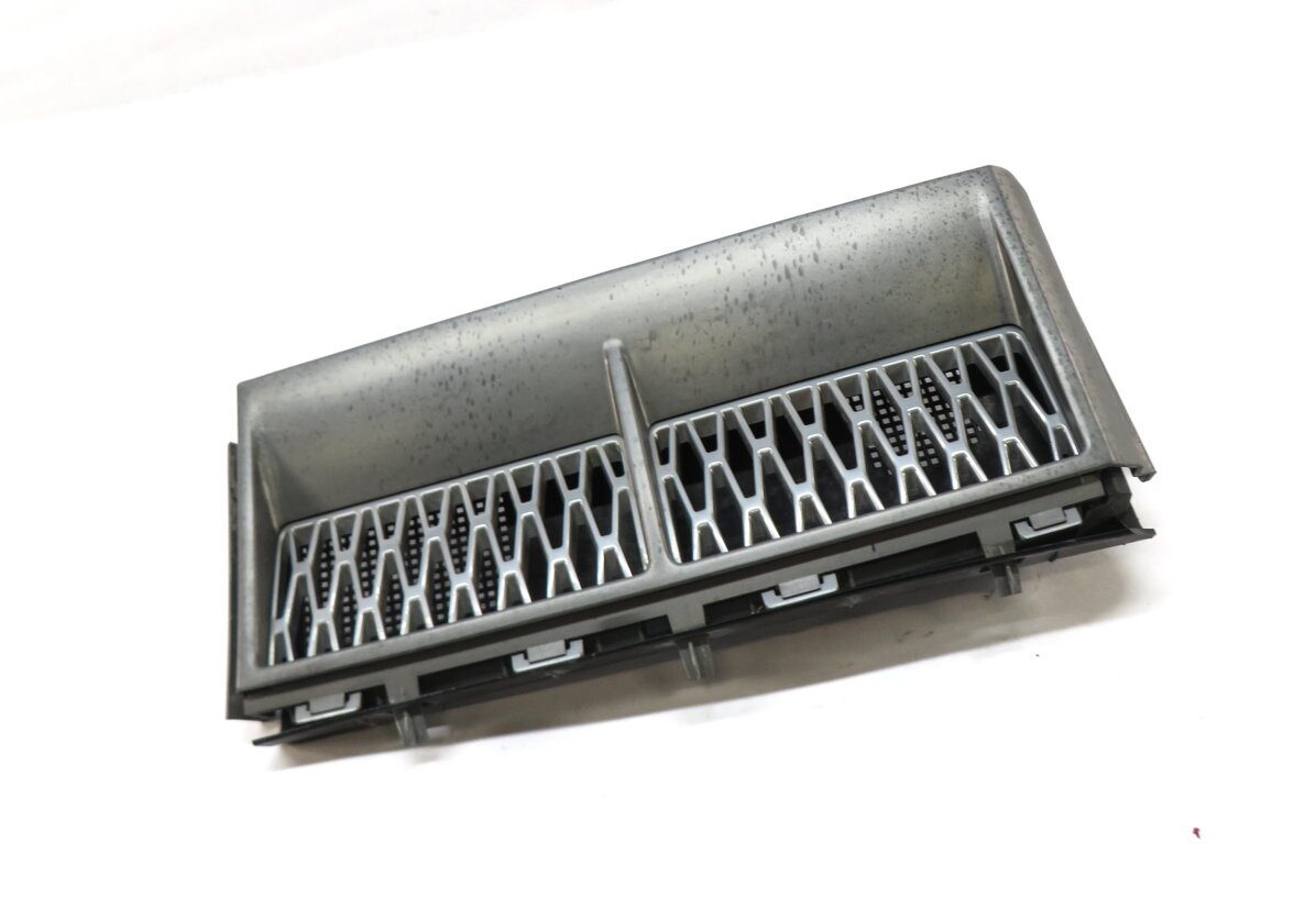 2006 RANGE ROVER (L322) RIGHT FRONT PASSENGER FENDER GRILLE TRIM