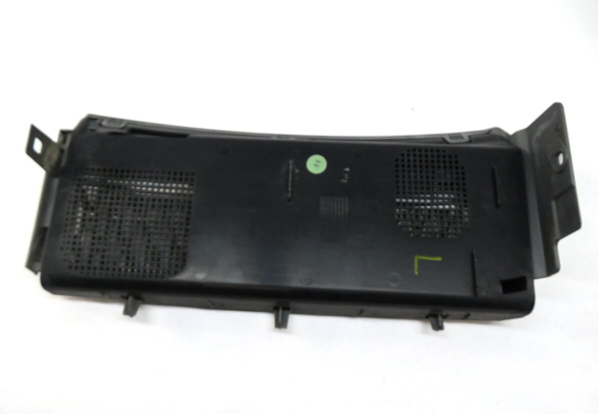 Thumbnail 4: 2006 RANGE ROVER (L322) LEFT FRONT DRIVER FENDER GRILLE TRIM