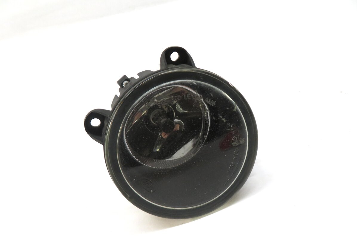 Thumbnail 1: 05-09 LR3 / RANGE ROVER SPORT (L320 L322) RIGHT PASSENGER FOGLIGHT LIGHT LAMP
